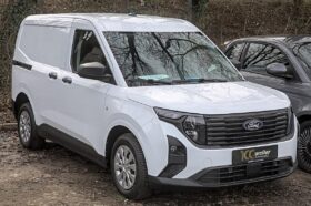 Ford E-Transit Courier